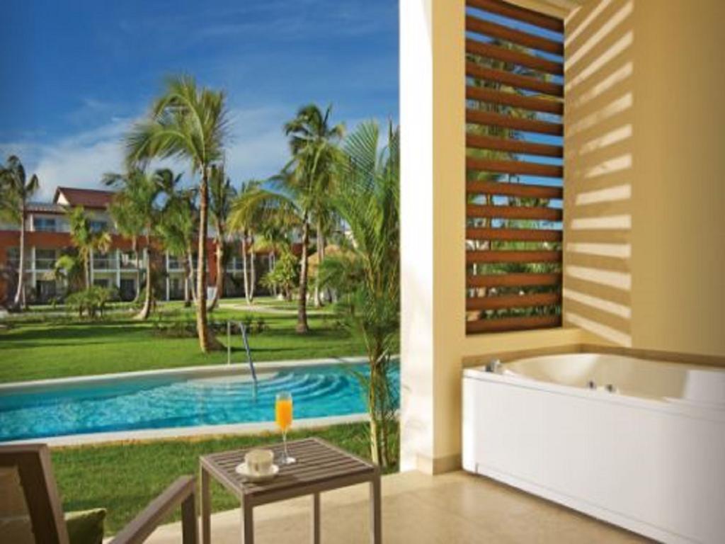 Breathless & (adults Only) Resort