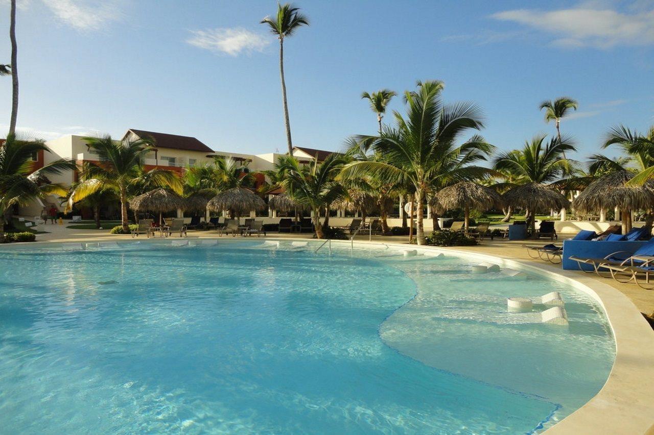 Resort Breathless & (adults Only)